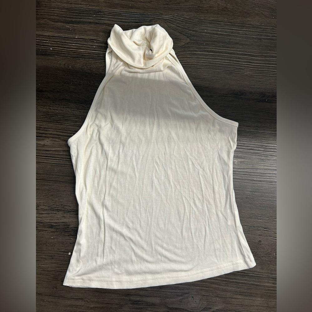 Turtleneck tank